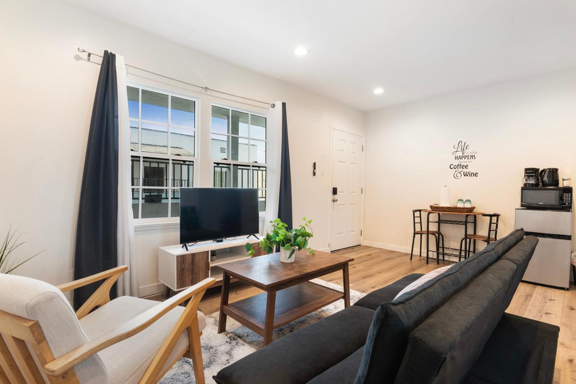 Apartamento Updated 2nd-floor Near Beverly Hills & Pico Blvd Dining Los Angeles