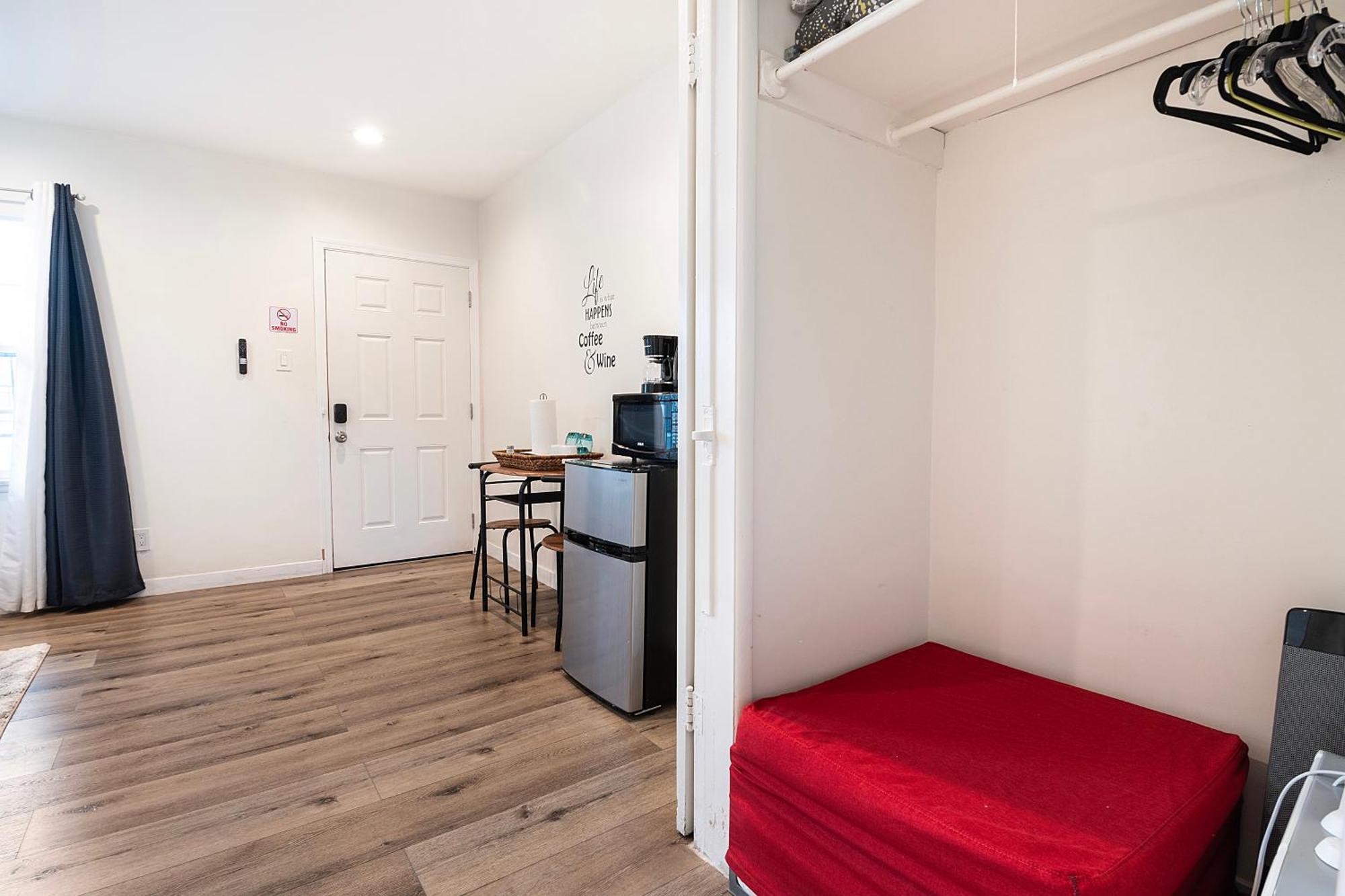 Appartement Updated 2nd-floor Near Beverly Hills & Pico Blvd Dining