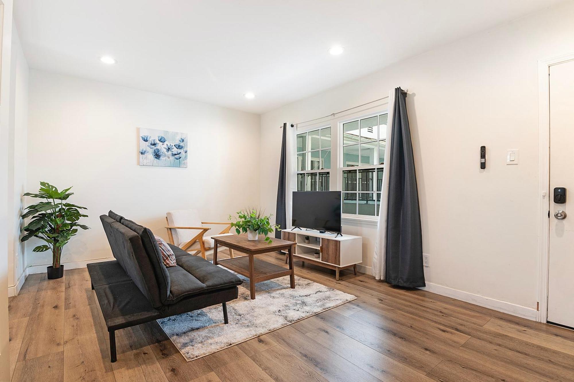 Appartement Updated 2nd-floor Near Beverly Hills & Pico Blvd Dining *